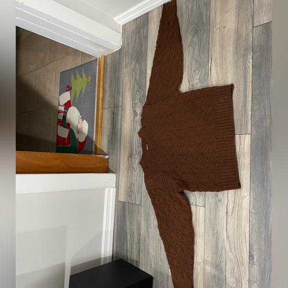 Nasty Gal Cable Knit Sweater with Sleeve Detail - Picture 11 of 11